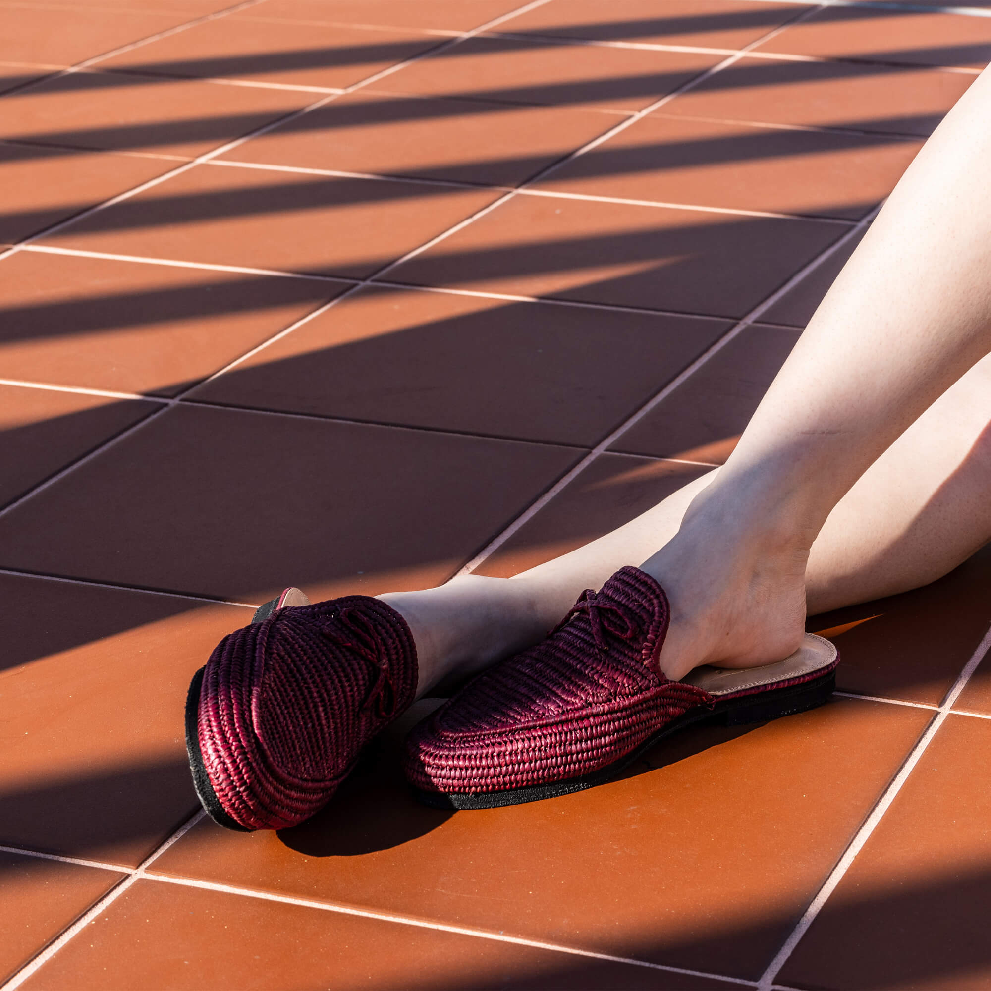 Slip-On Mules Ayur in Garnet