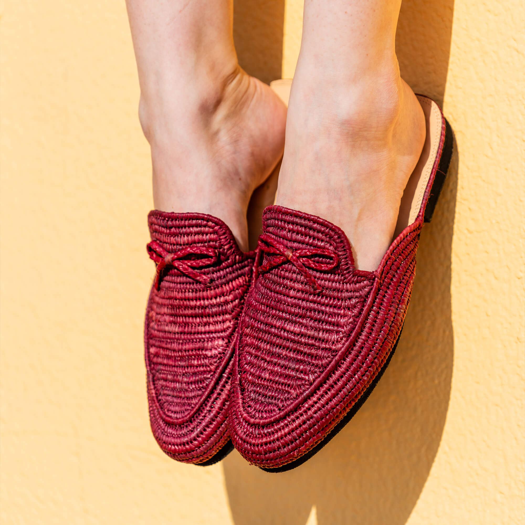 Slip-On Mules Ayur in Garnet